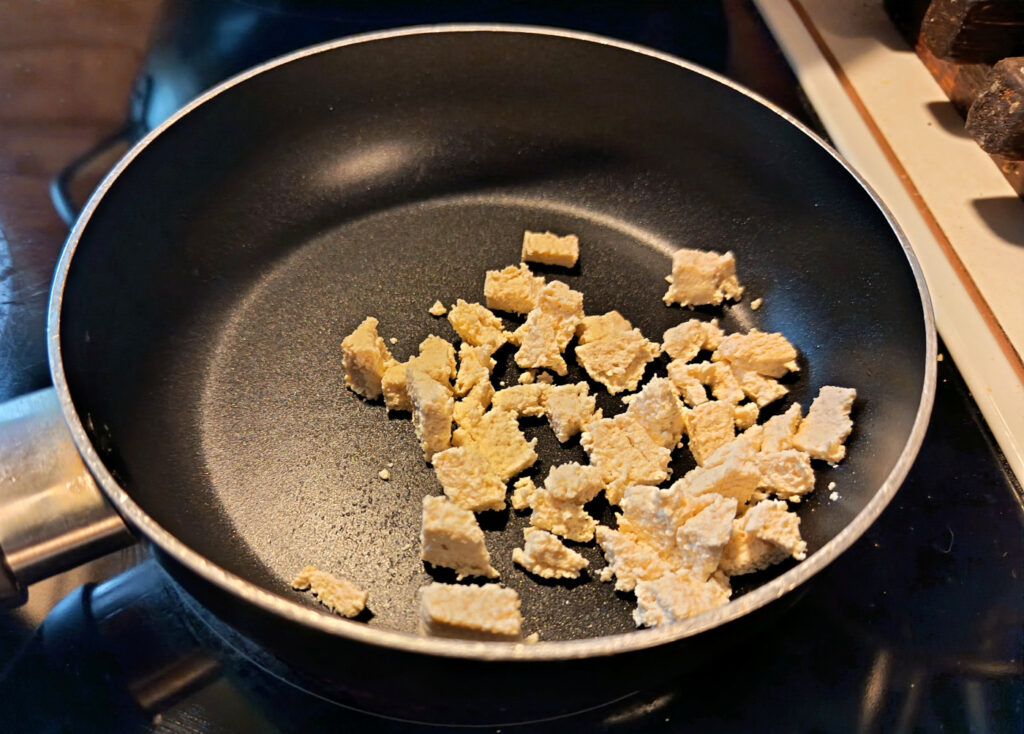 Tofukokkeli valmistumassa